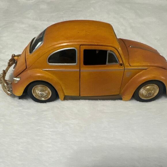 Jada Hollywood Ride Transformer VW Volkswagen Beetle Bumblebee Scale1/24  2021 - Picture 3 of 8